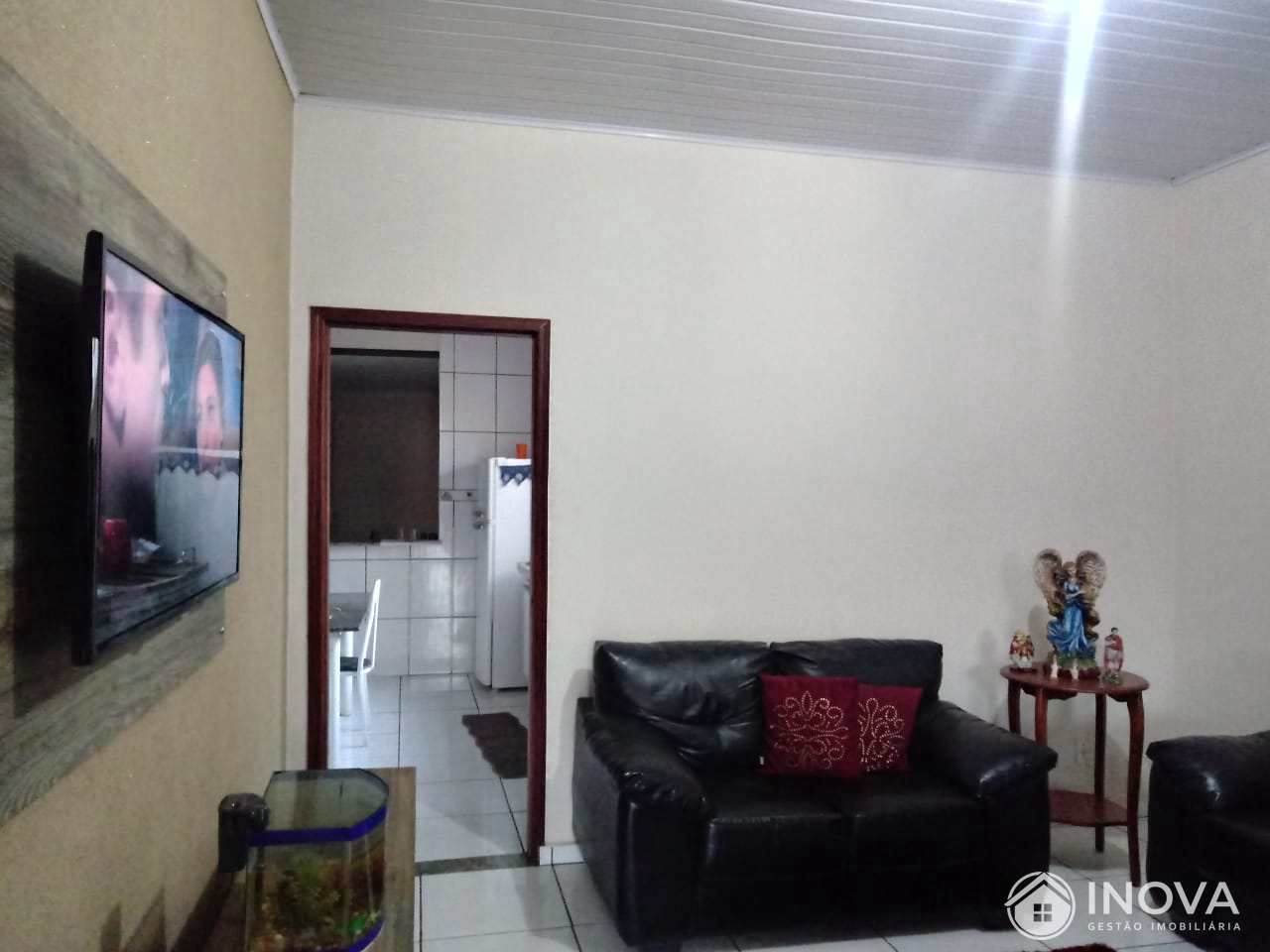 Casa à venda com 2 quartos, 180m² - Foto 8