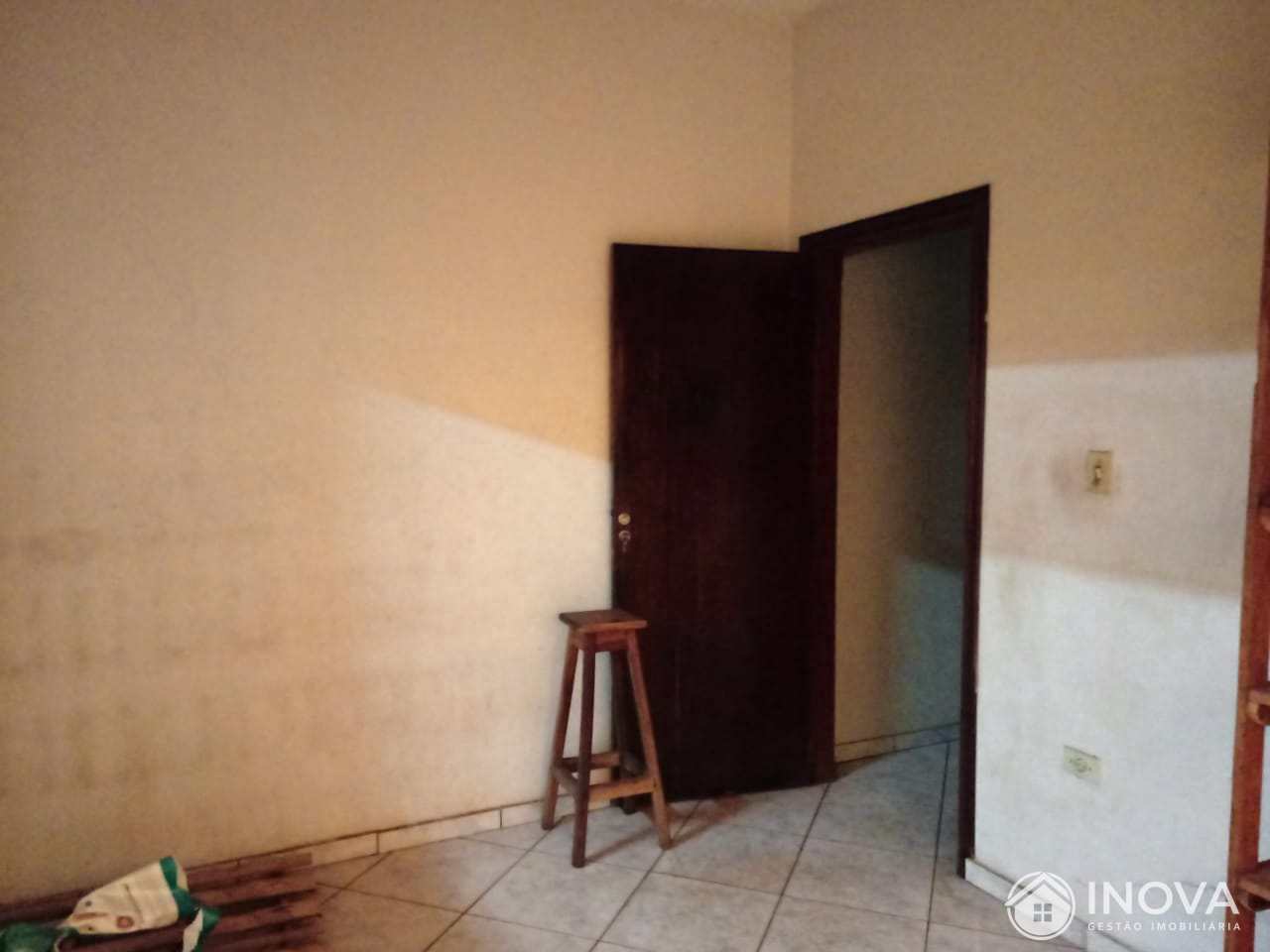 Casa à venda com 3 quartos, 220m² - Foto 16