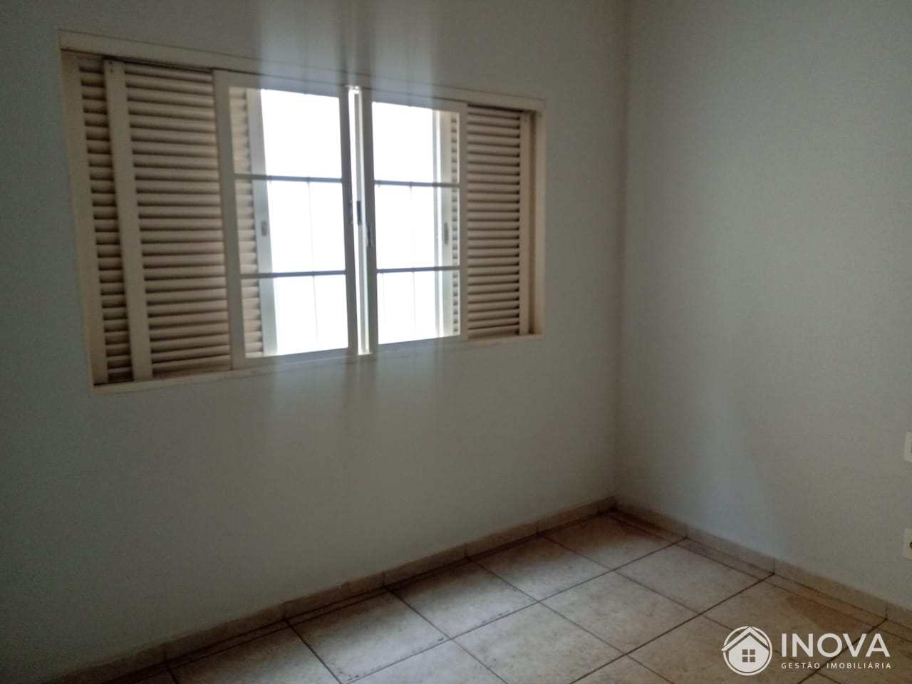 Apartamento para alugar com 2 quartos, 160m² - Foto 17