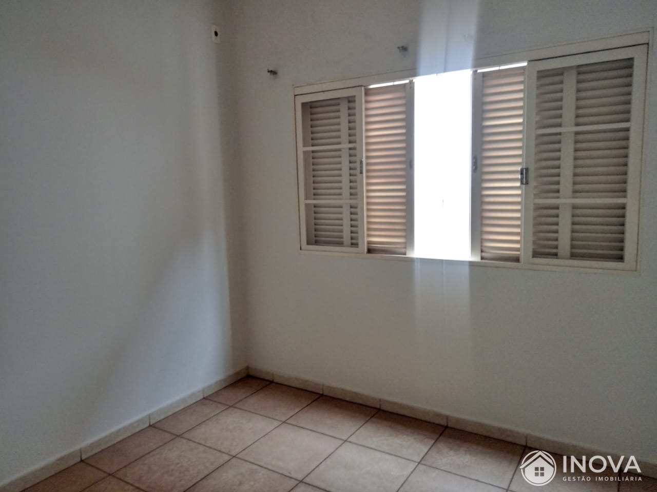 Apartamento para alugar com 2 quartos, 160m² - Foto 15