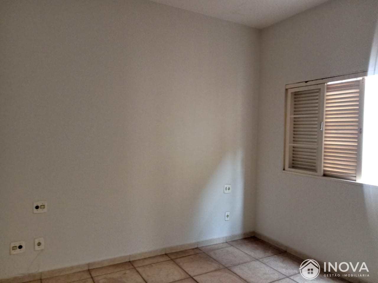 Apartamento para alugar com 2 quartos, 160m² - Foto 12