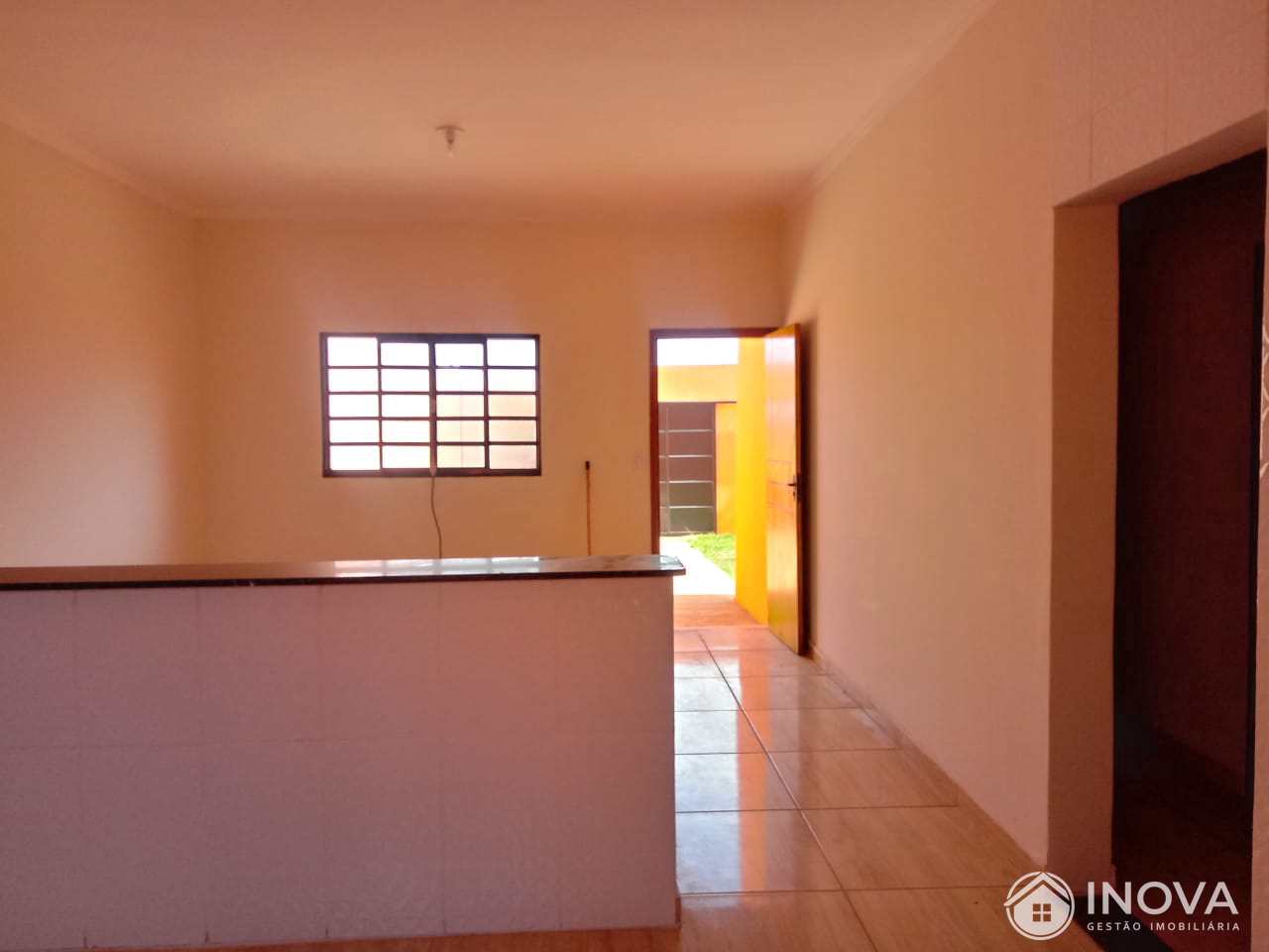 Casa à venda com 3 quartos, 92m² - Foto 4