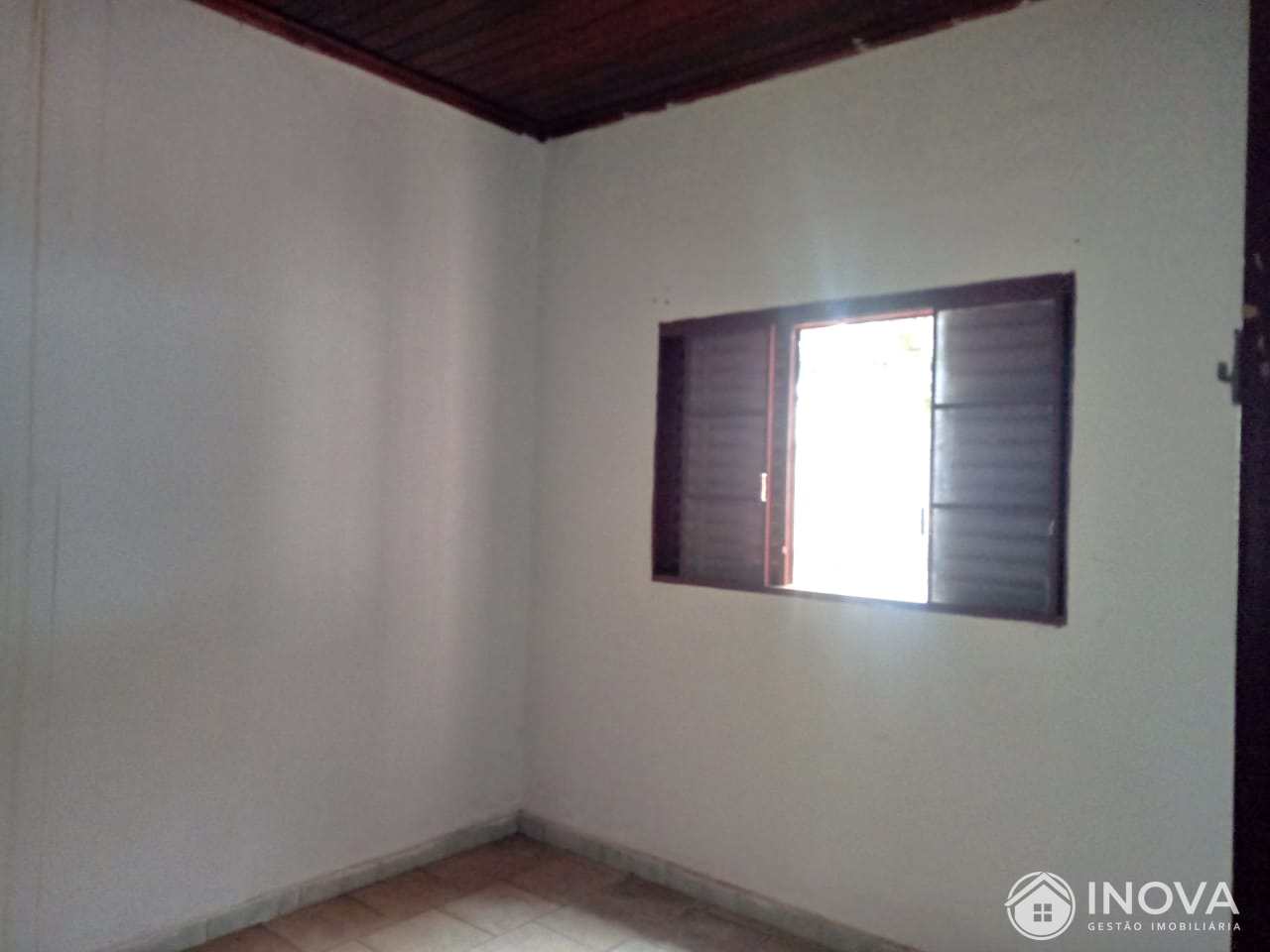 Casa à venda e aluguel com 3 quartos, 94m² - Foto 8