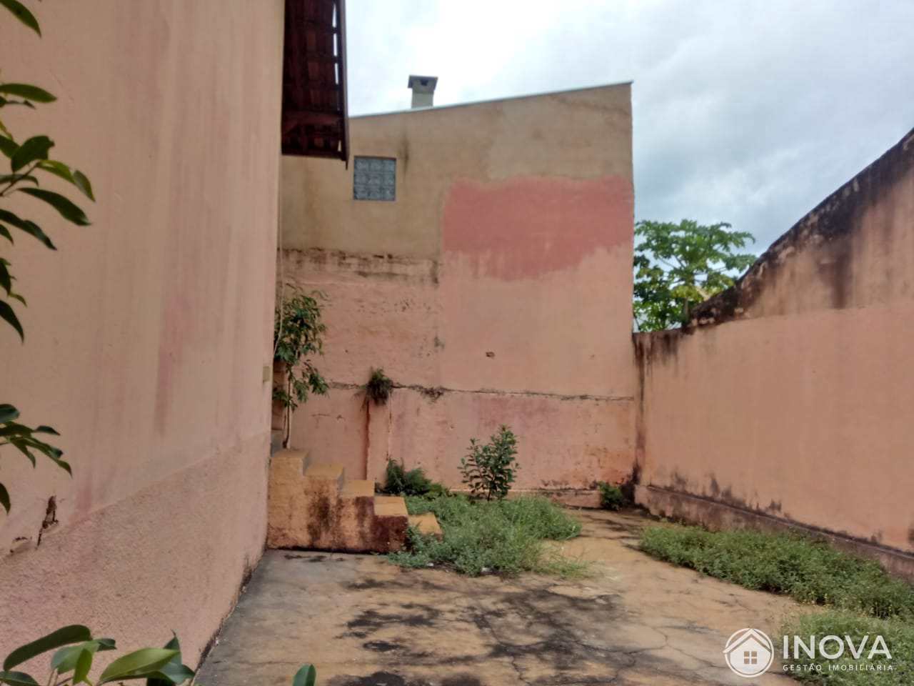 Casa à venda e aluguel com 3 quartos, 94m² - Foto 23