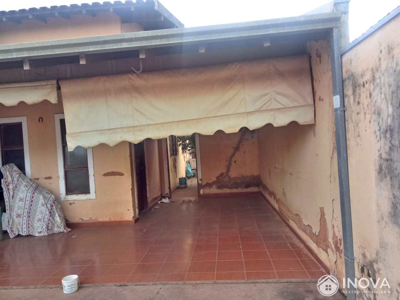 Casa à venda com 3 quartos, 138m² - Foto 2