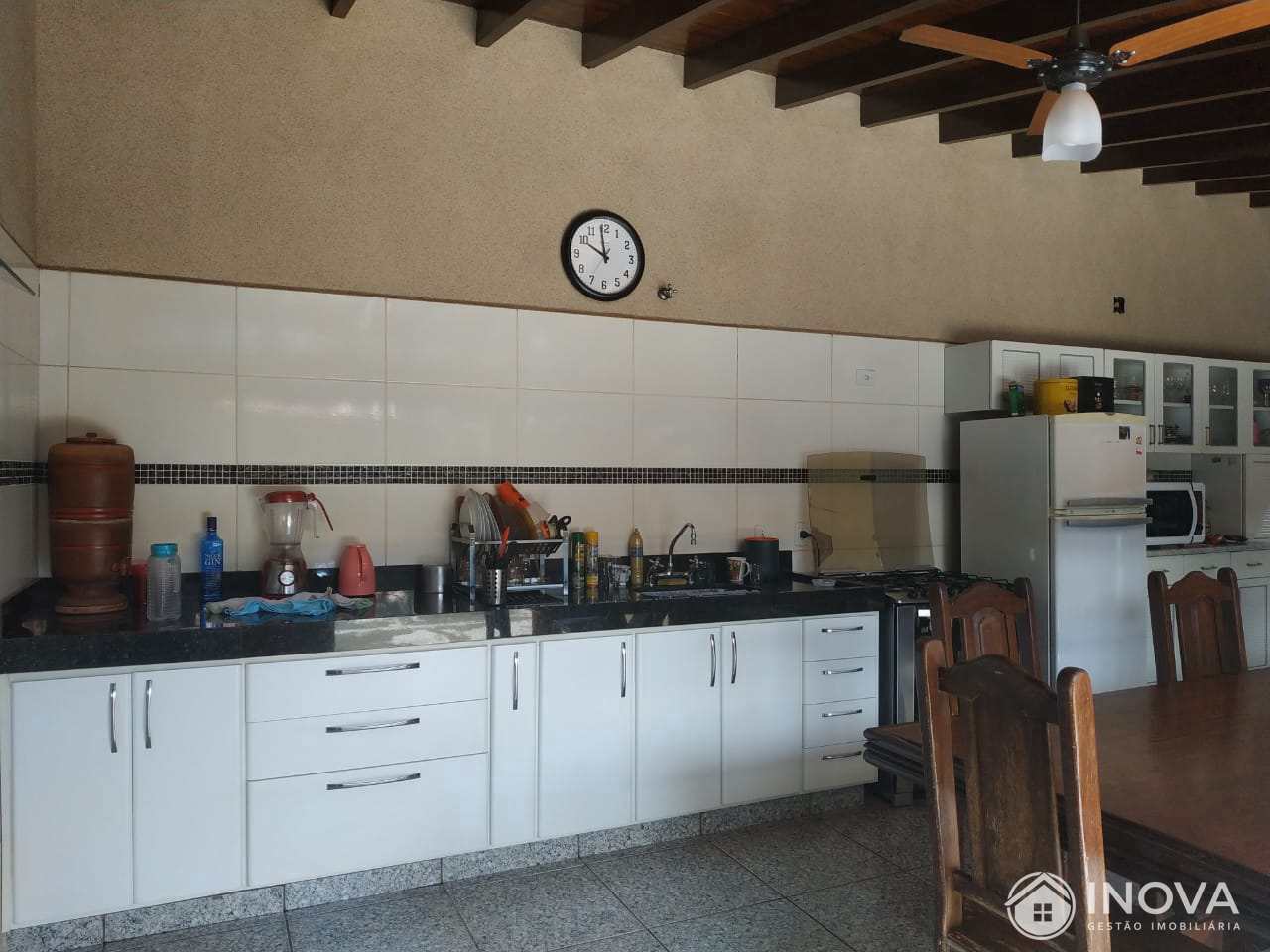 Casa à venda com 4 quartos, 200m² - Foto 10