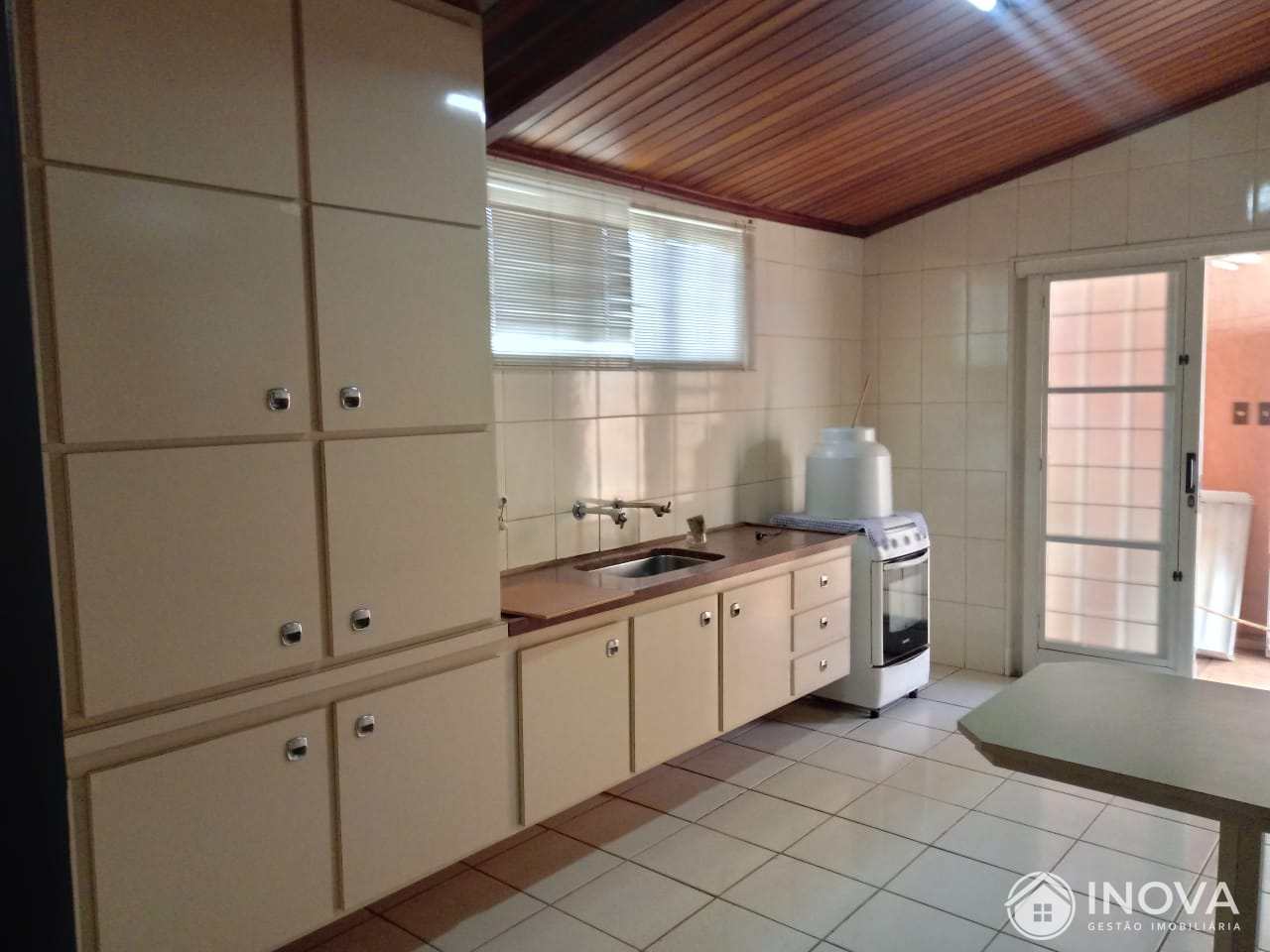 Sobrado à venda com 3 quartos, 213m² - Foto 32