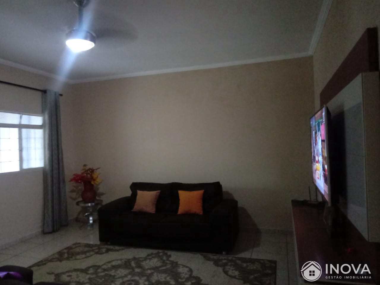 Casa à venda com 3 quartos, 260m² - Foto 3