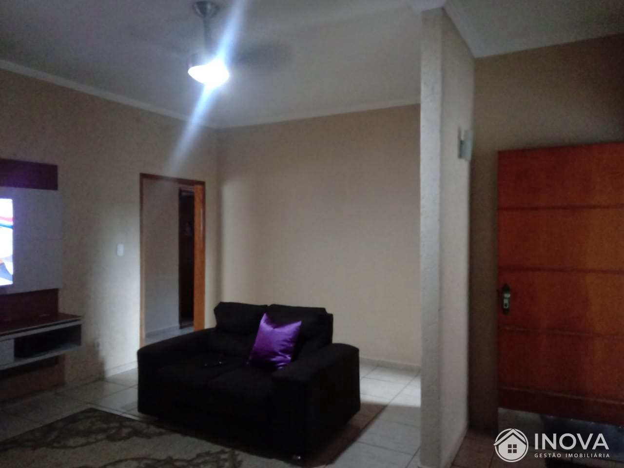 Casa à venda com 3 quartos, 260m² - Foto 4