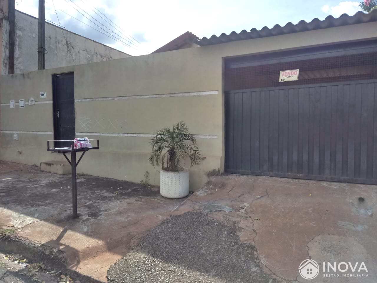 Casa à venda com 2 quartos, 107m² - Foto 2