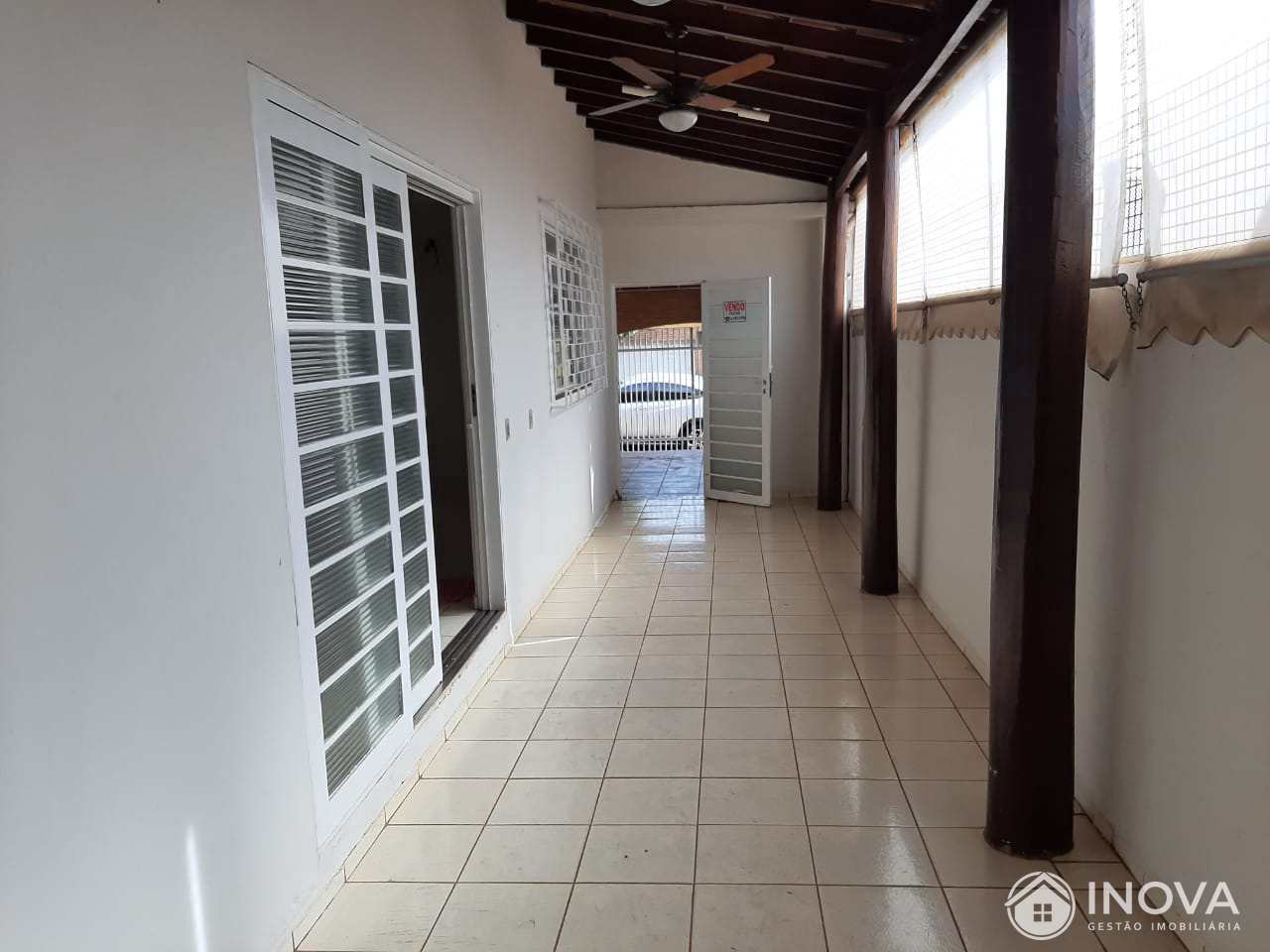 Casa à venda com 3 quartos, 200m² - Foto 12