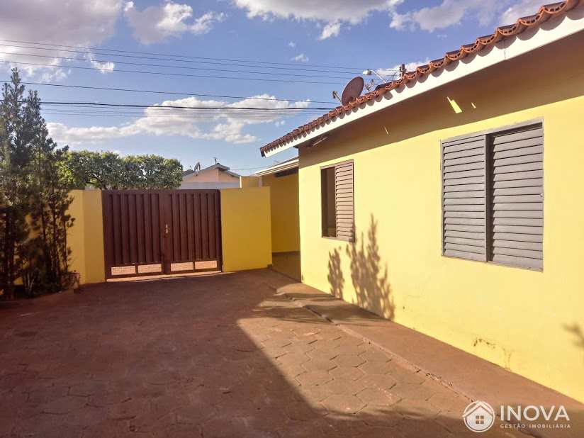 Casa à venda com 3 quartos, 122m² - Foto 3