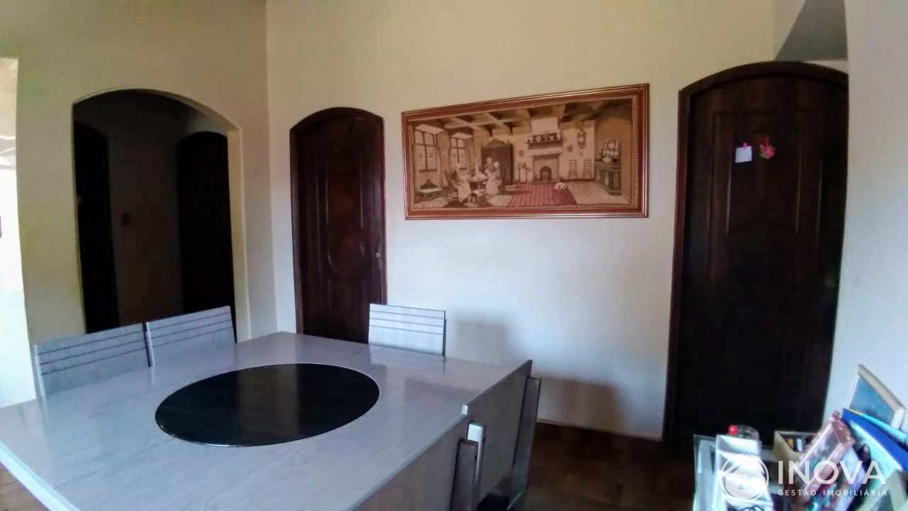 Casa à venda com 3 quartos, 146m² - Foto 7