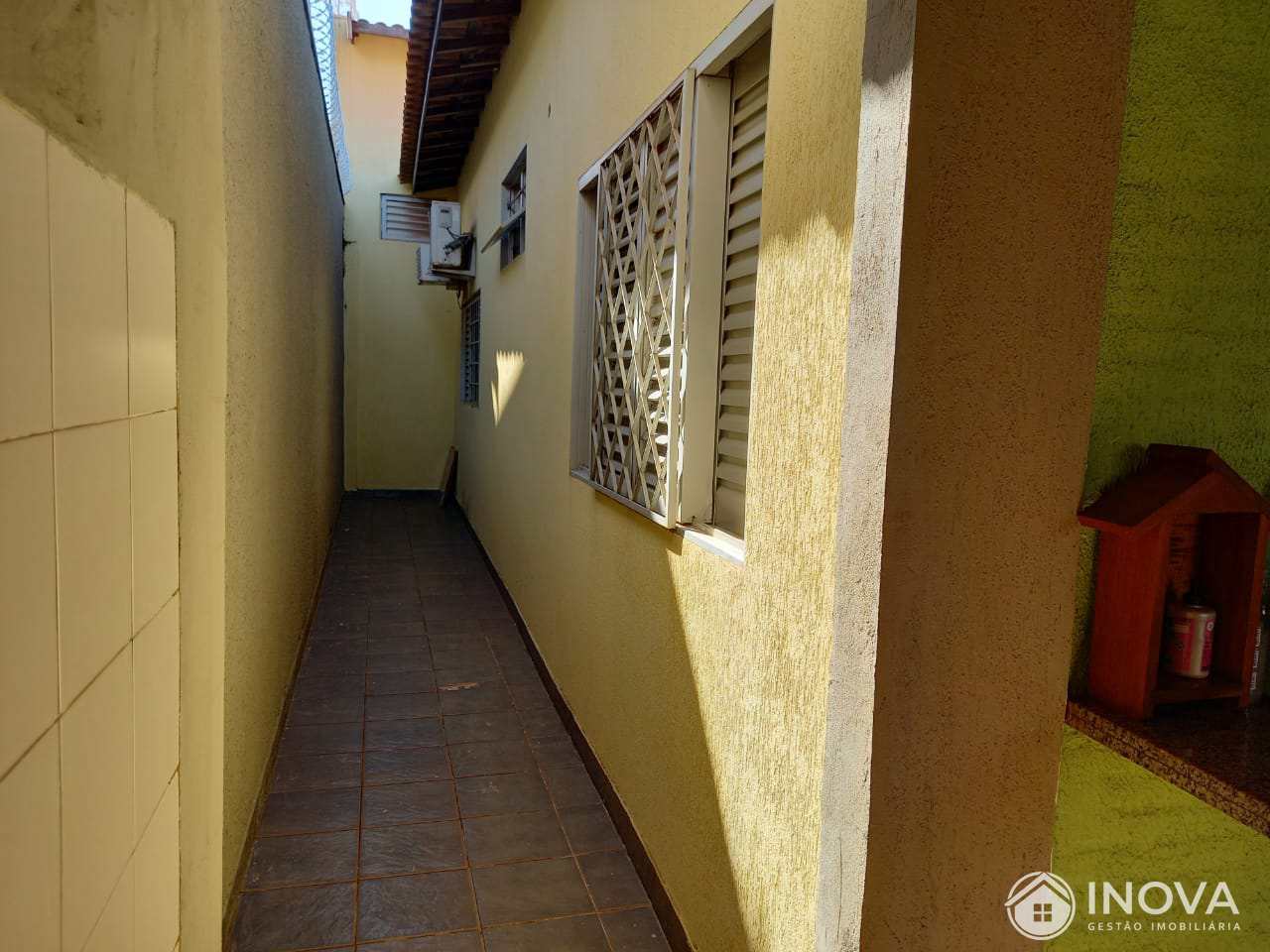 Casa à venda com 1 quarto, 305m² - Foto 18