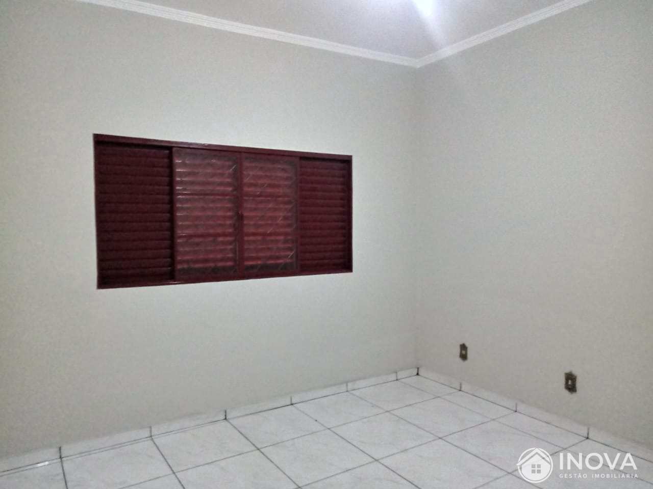 Casa à venda com 2 quartos, 105m² - Foto 9