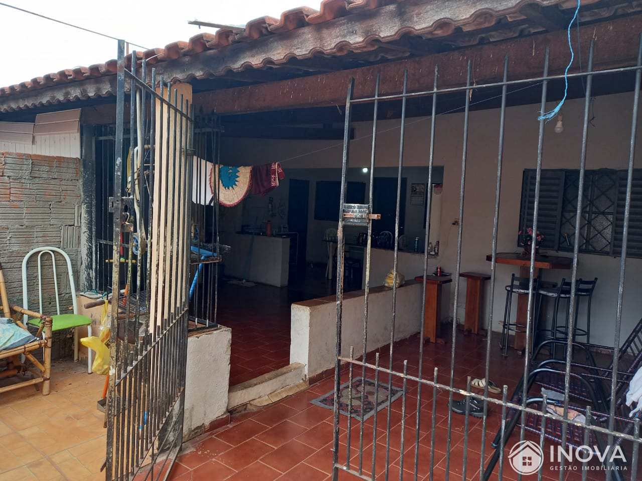 Casa à venda com 5 quartos, 169m² - Foto 4