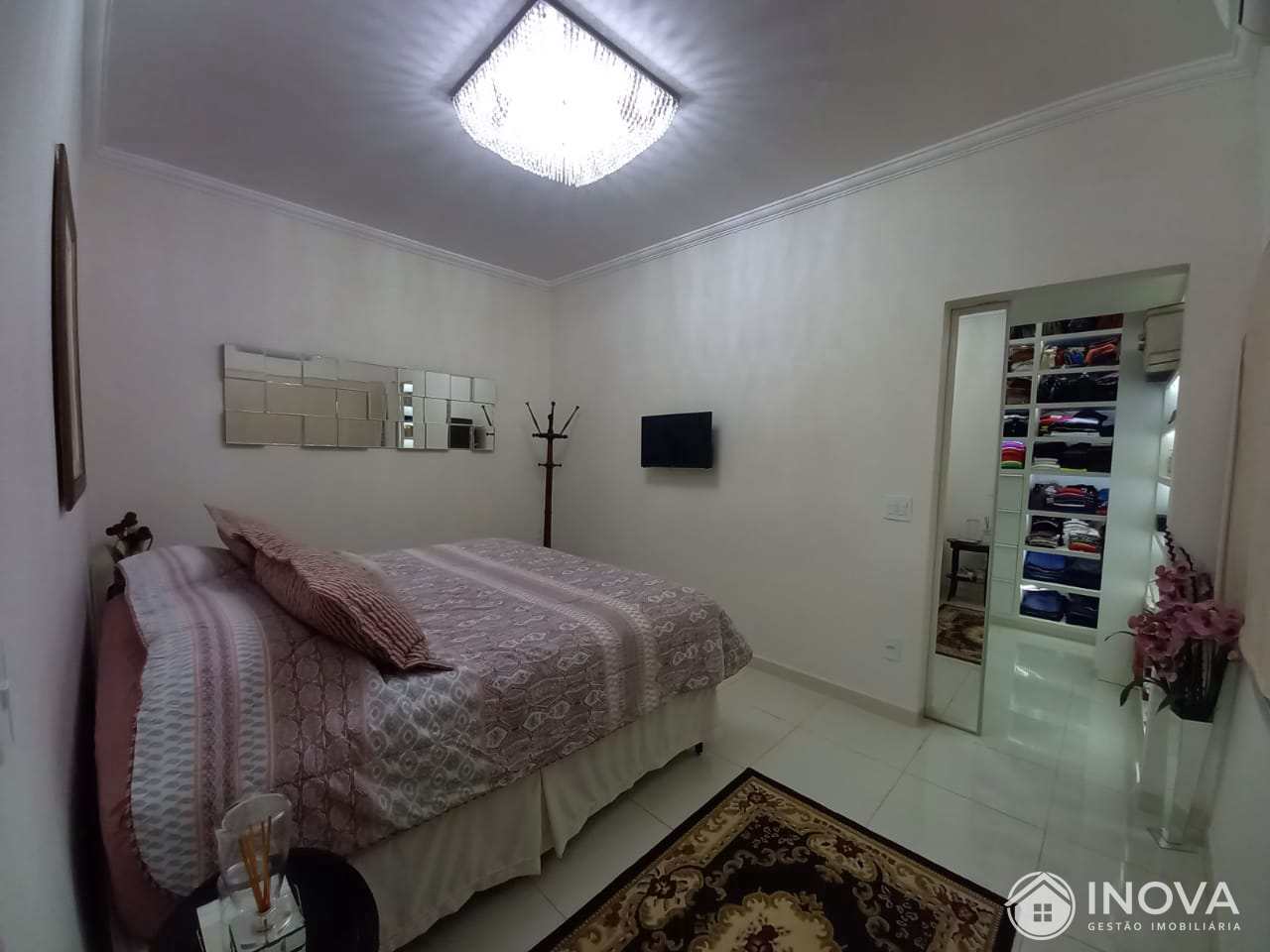 Casa à venda com 2 quartos, 190m² - Foto 13