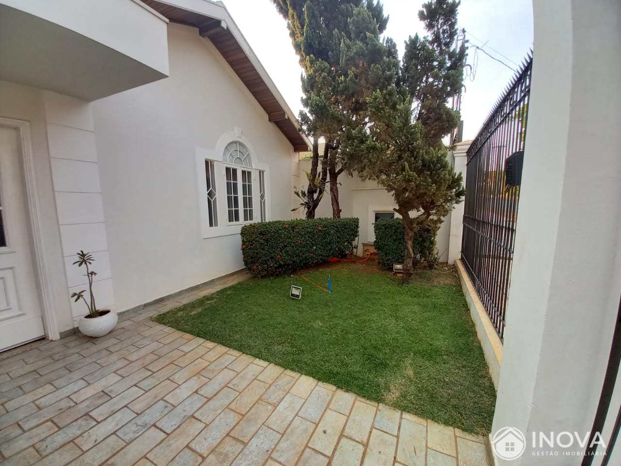 Casa à venda com 2 quartos, 195m² - Foto 12