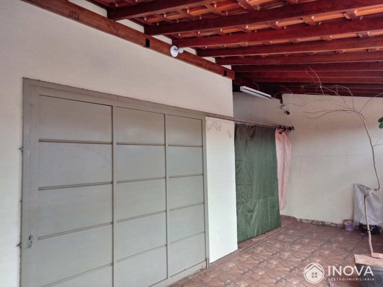 Casa à venda e aluguel com 2 quartos, 151m² - Foto 2