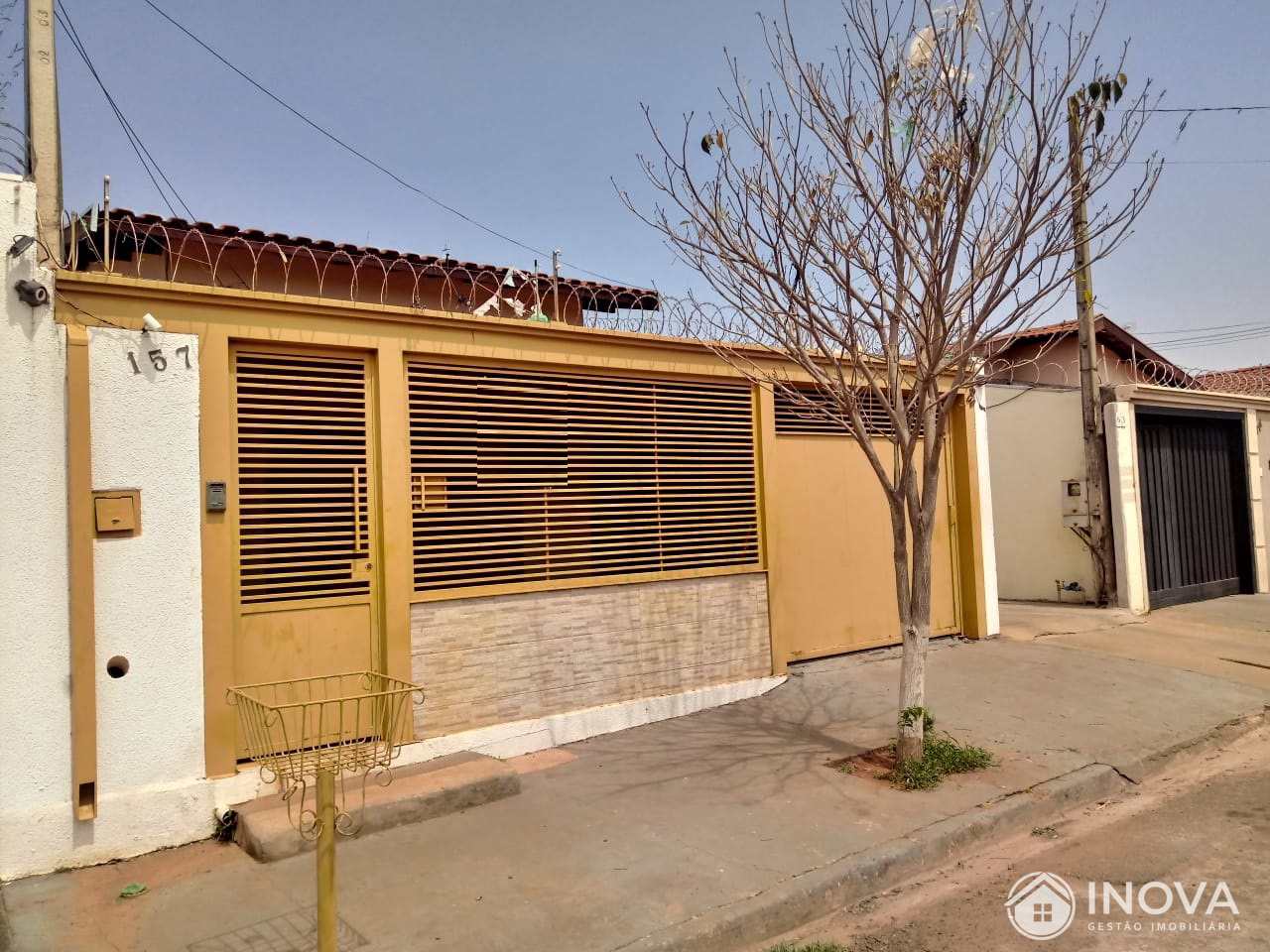 Casa à venda e aluguel com 2 quartos, 151m² - Foto 1