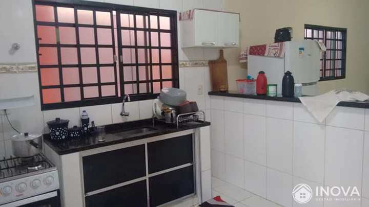 Casa à venda com 2 quartos, 140m² - Foto 10