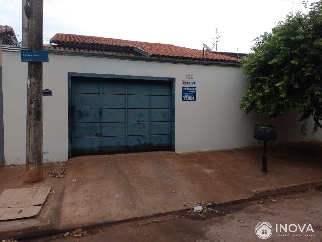 Casa à venda com 2 quartos, 140m² - Foto 1