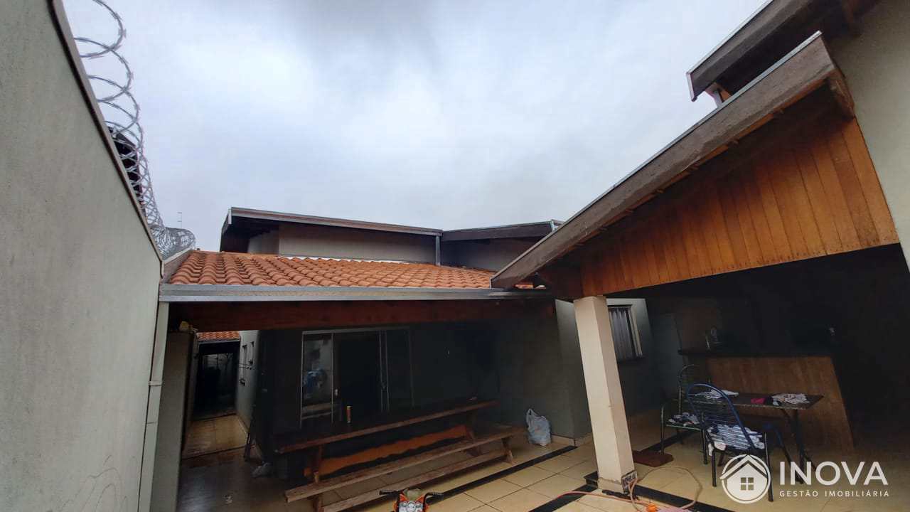 Casa à venda com 2 quartos, 270m² - Foto 28