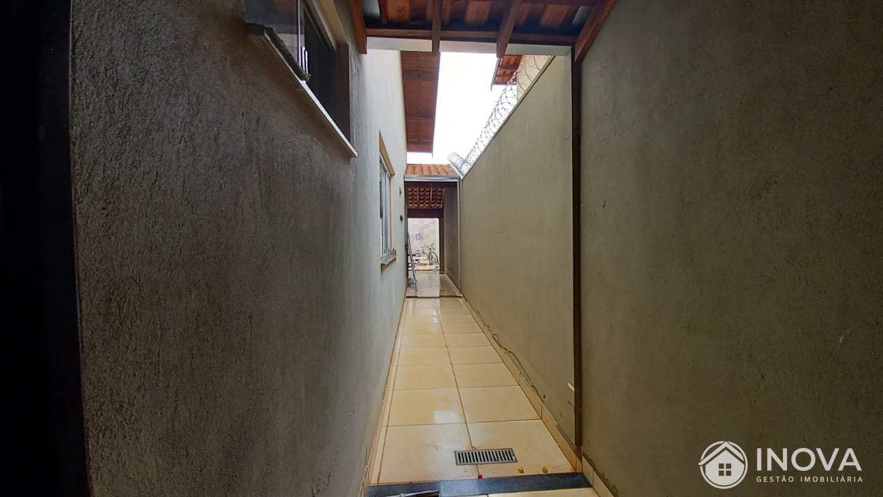 Casa à venda com 2 quartos, 270m² - Foto 17