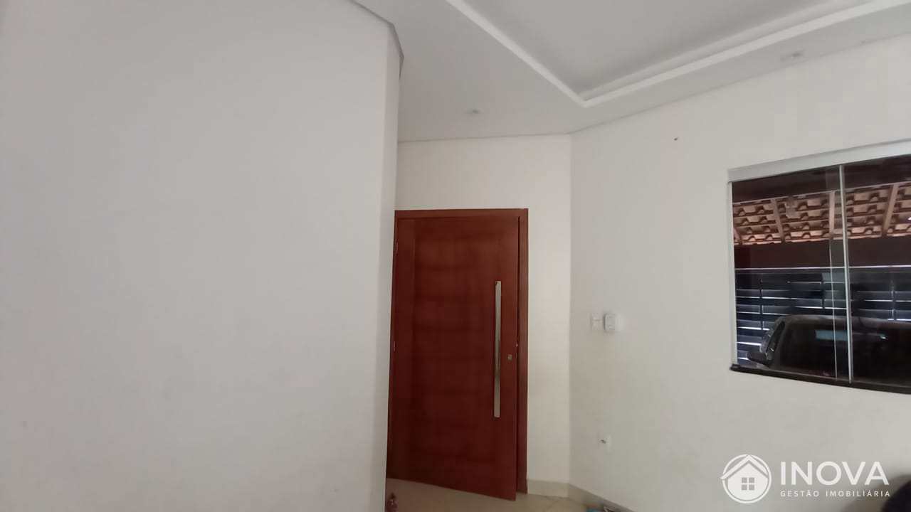 Casa à venda com 2 quartos, 270m² - Foto 4