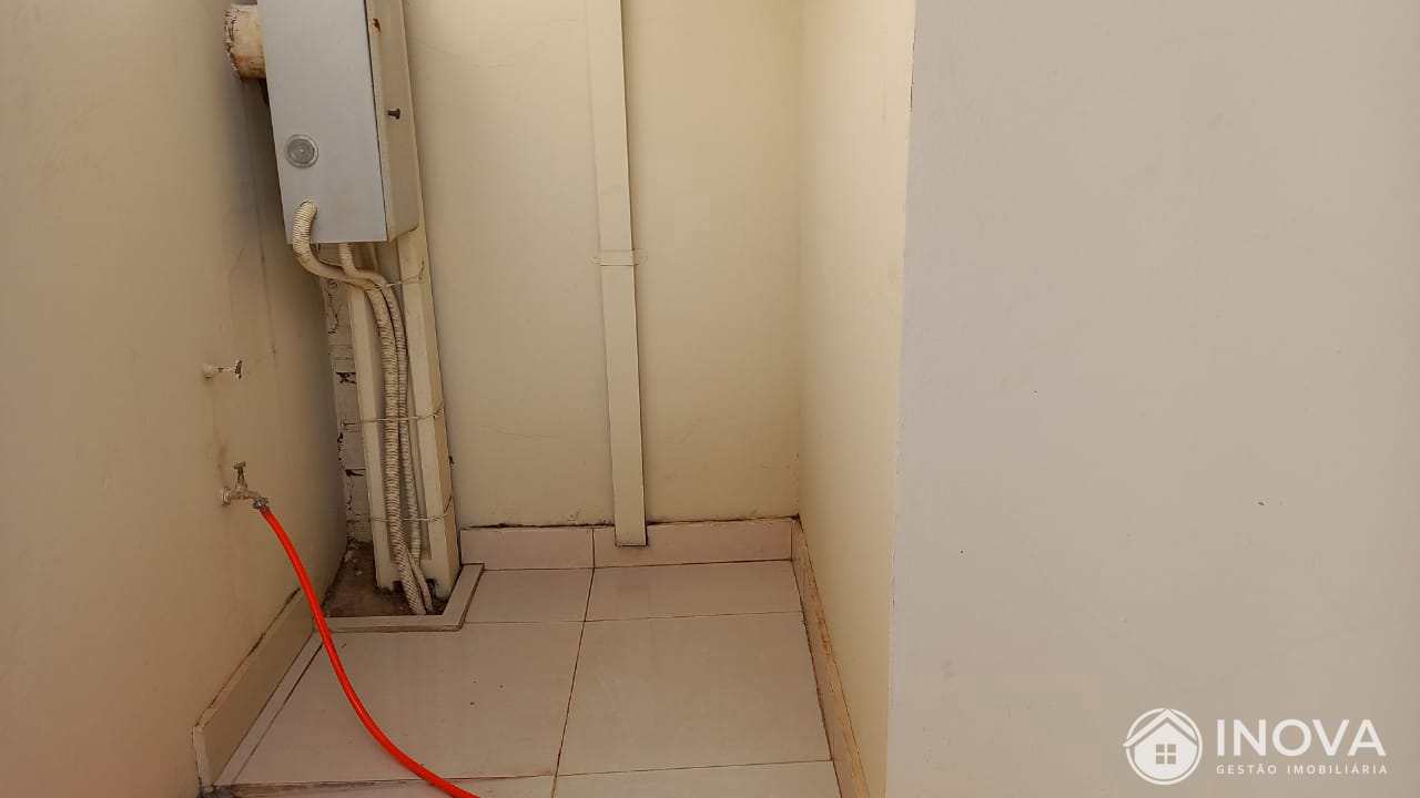 Casa à venda com 1 quarto, 200m² - Foto 19