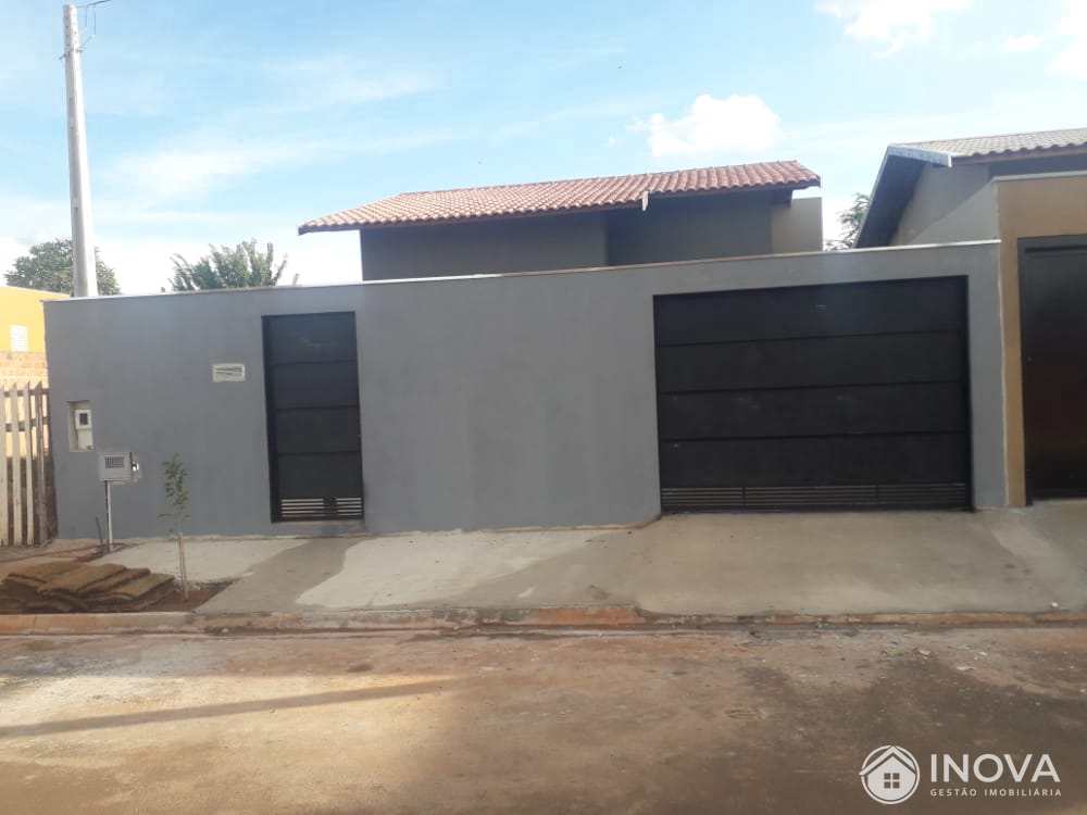 Casa à venda com 2 quartos, 58m² - Foto 1