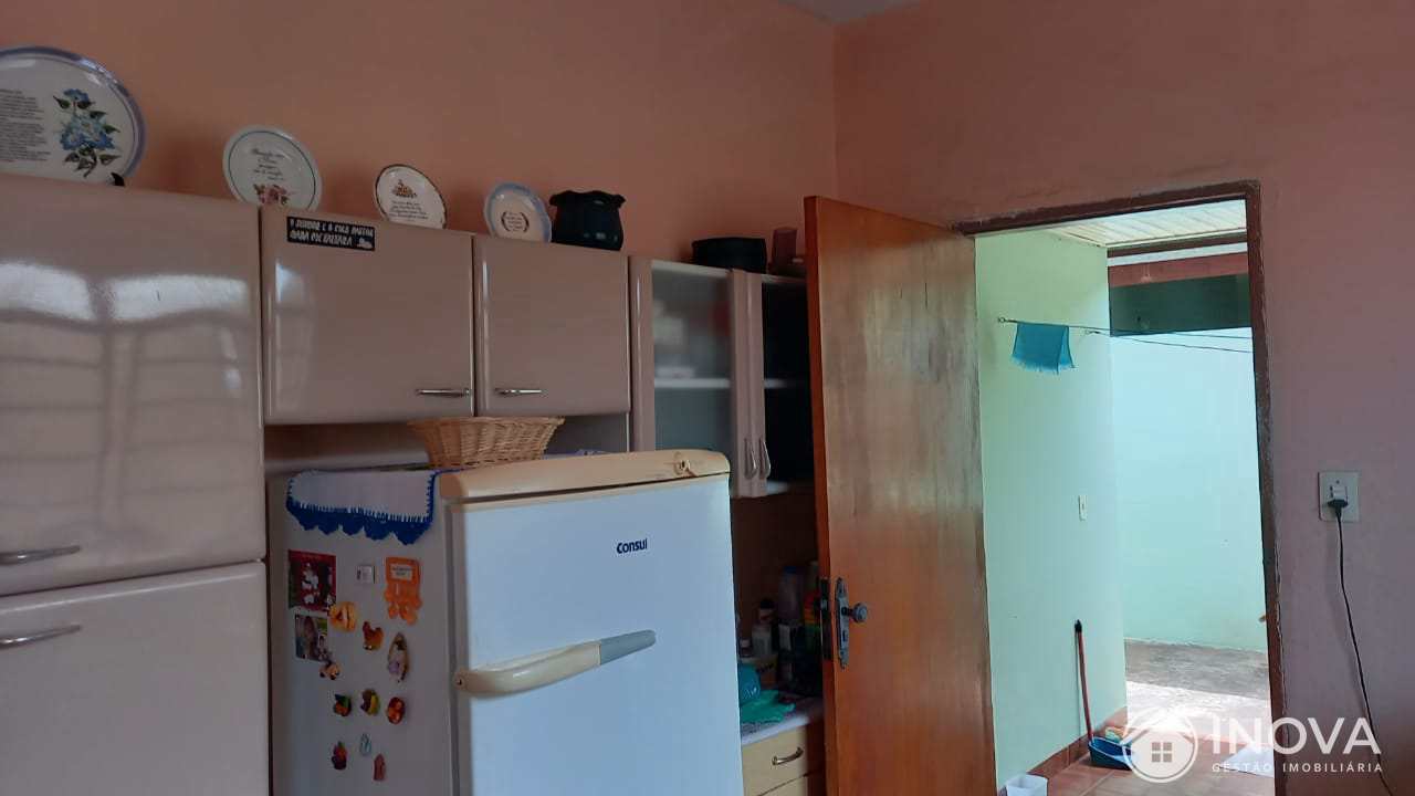 Casa à venda com 3 quartos, 102m² - Foto 27