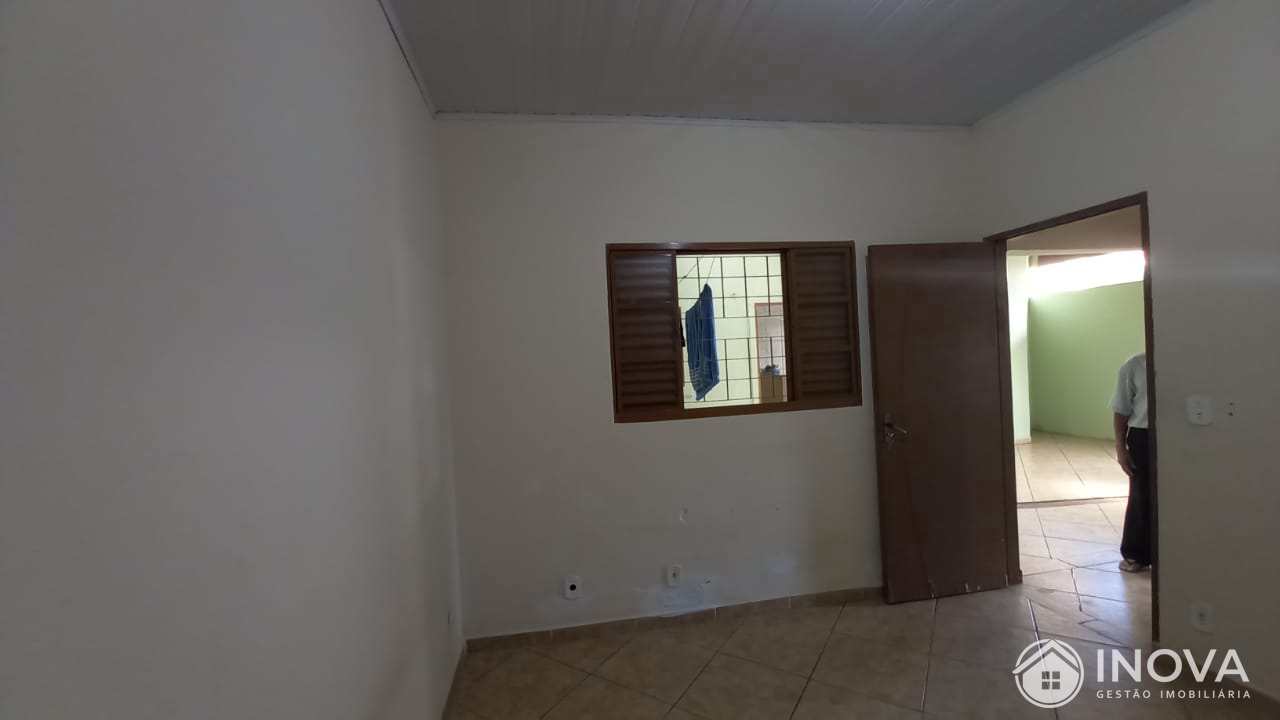 Casa à venda com 3 quartos, 102m² - Foto 13