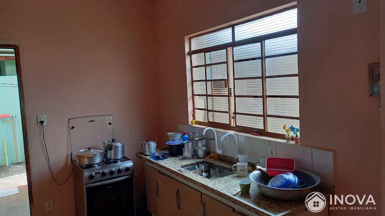 Casa à venda com 3 quartos, 102m² - Foto 24