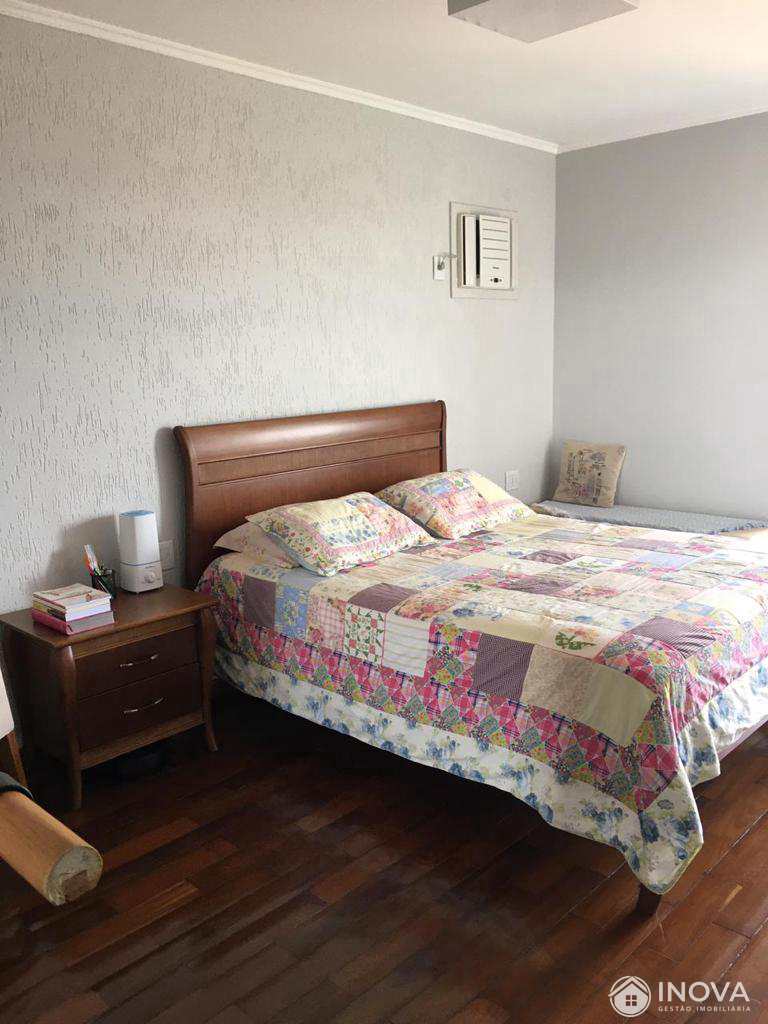 Apartamento à venda com 2 quartos, 132m² - Foto 4