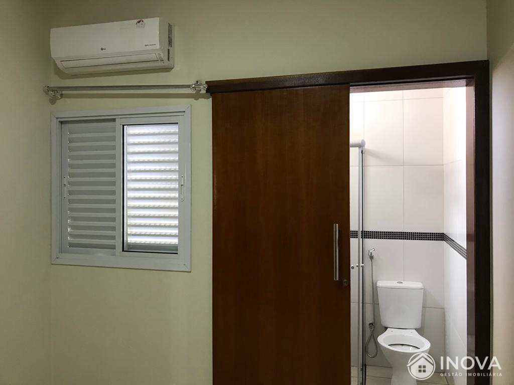 Casa à venda com 1 quarto, 54m² - Foto 5