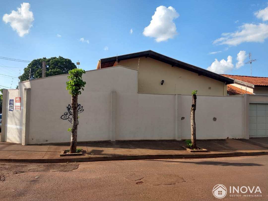 Casa à venda com 2 quartos, 103m² - Foto 3