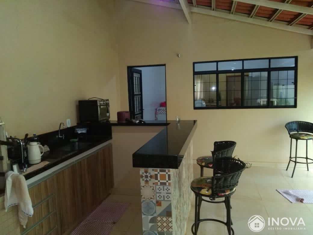 Casa à venda com 1 quarto, 197m² - Foto 10