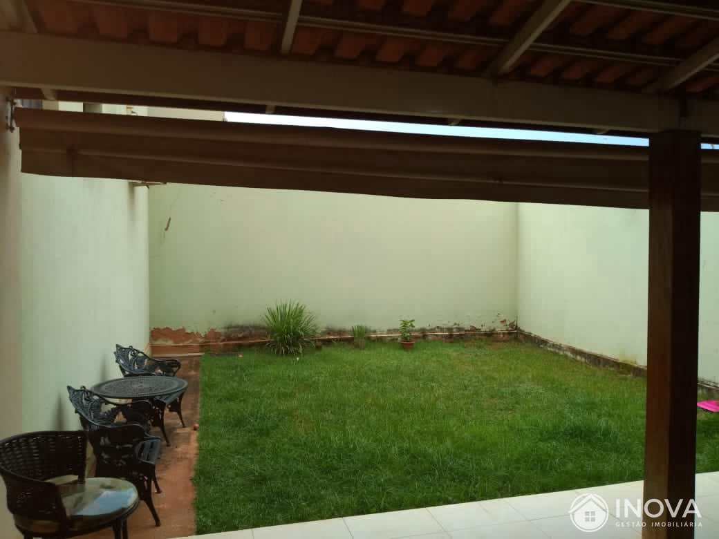 Casa à venda com 1 quarto, 197m² - Foto 13