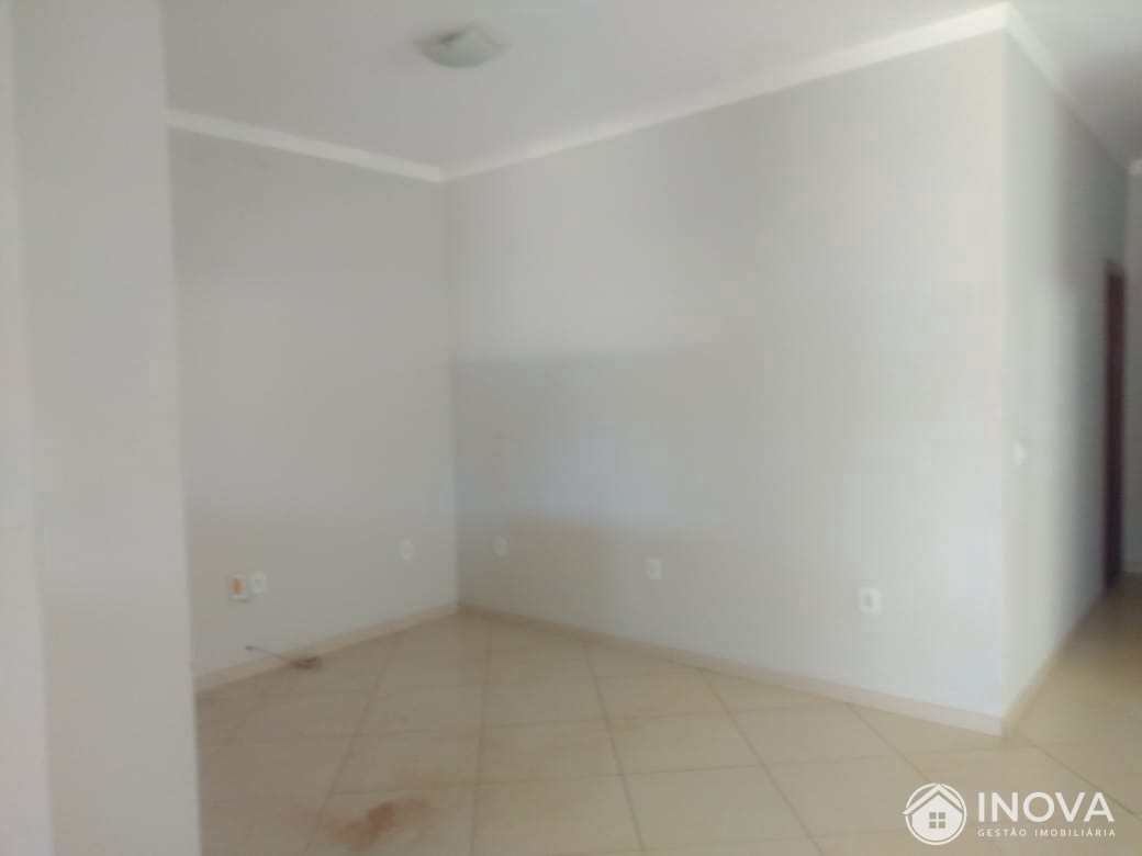 Casa à venda com 2 quartos, 127m² - Foto 13