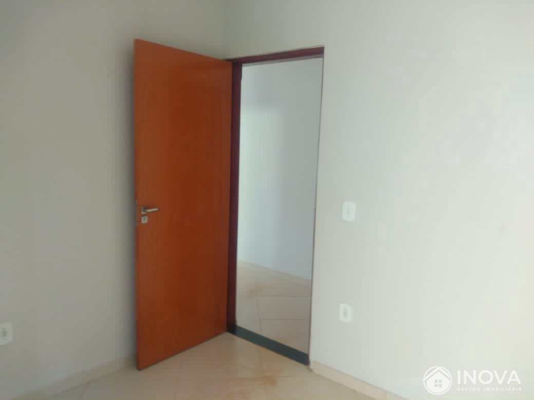 Casa à venda com 2 quartos, 127m² - Foto 14