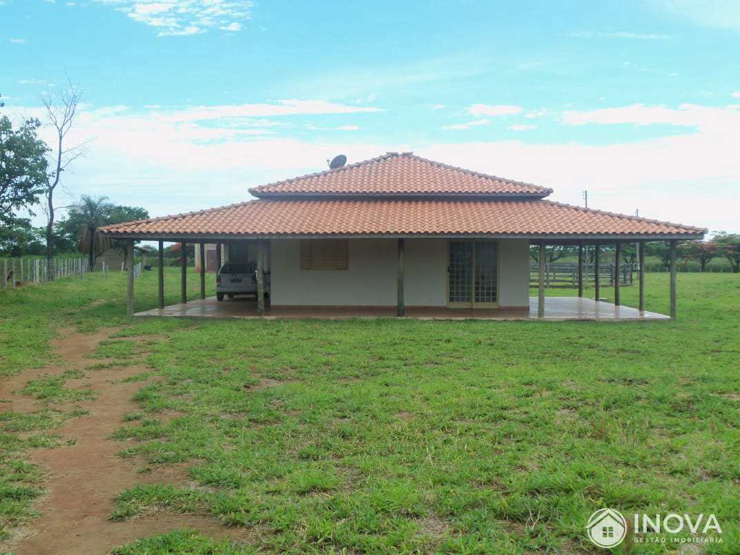 Fazenda à venda com 2 quartos, 15000m² - Foto 2