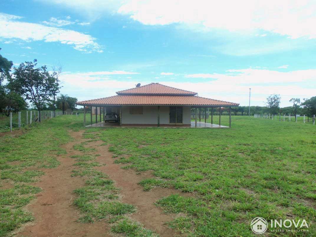 Fazenda à venda com 2 quartos, 15000m² - Foto 4