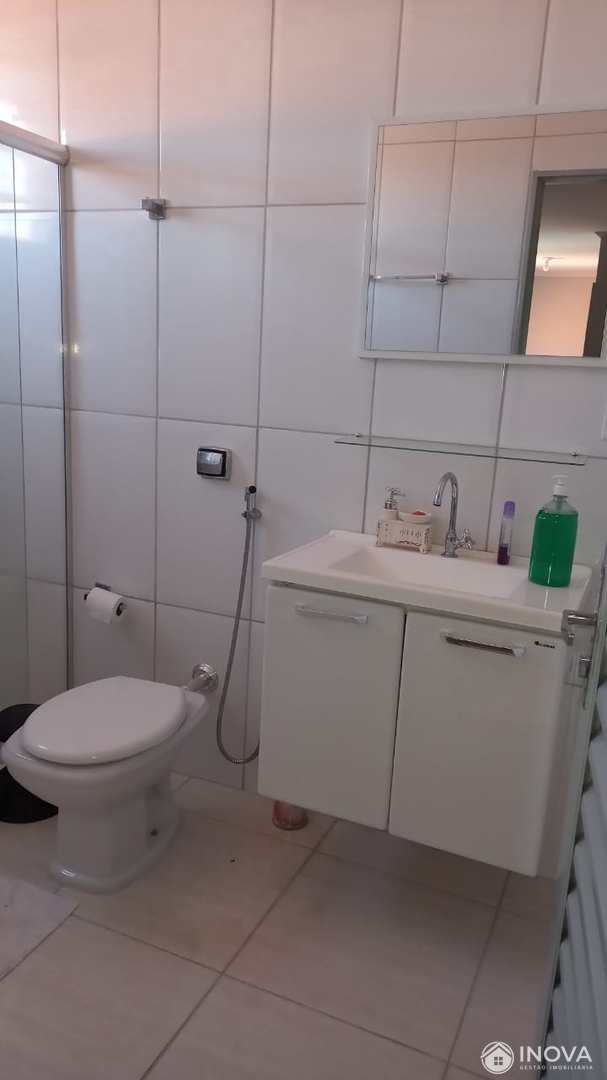 Casa à venda com 2 quartos, 240m² - Foto 12