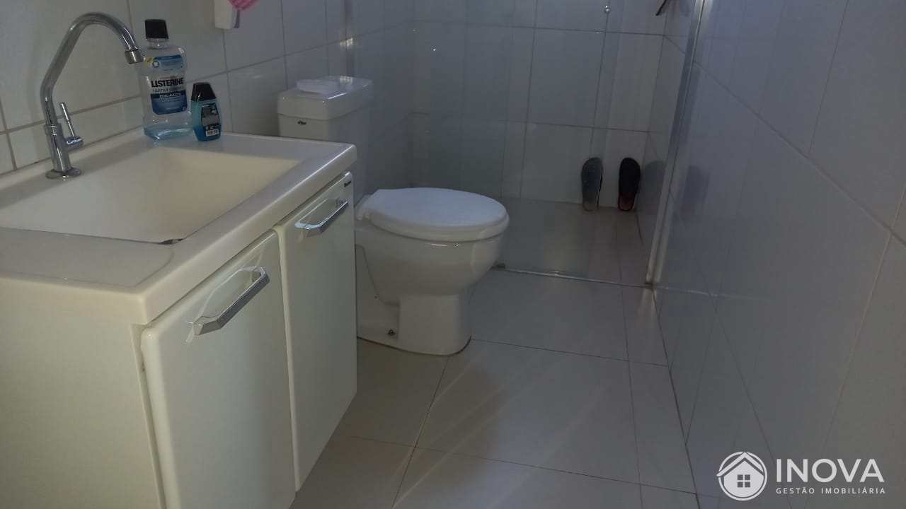 Casa à venda com 2 quartos, 240m² - Foto 15