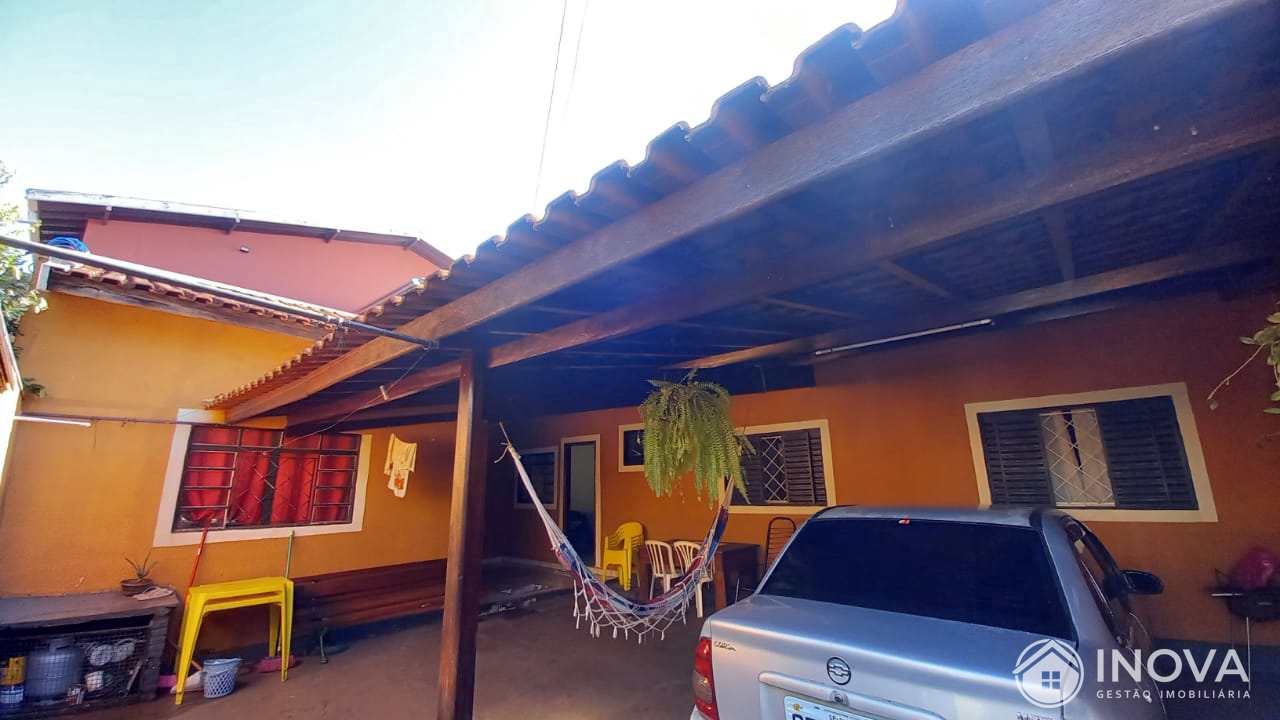 Casa à venda com 2 quartos, 106m² - Foto 3