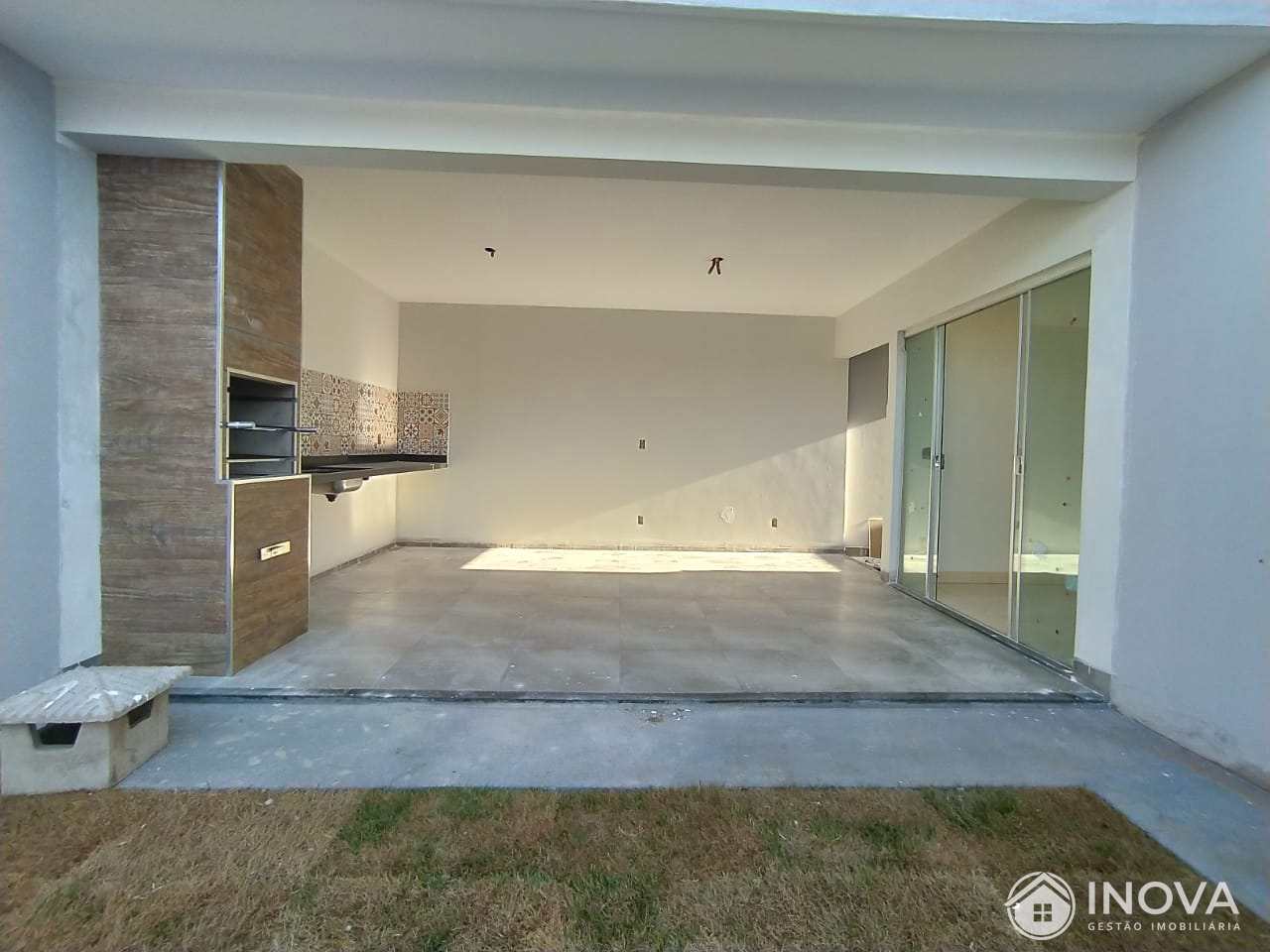 Casa à venda com 2 quartos, 121m² - Foto 11