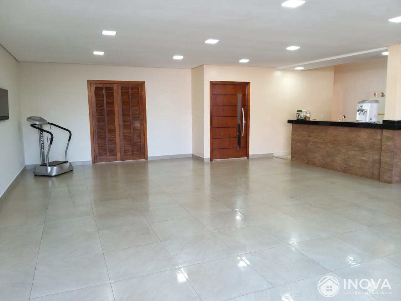 Casa à venda com 2 quartos, 183m² - Foto 4