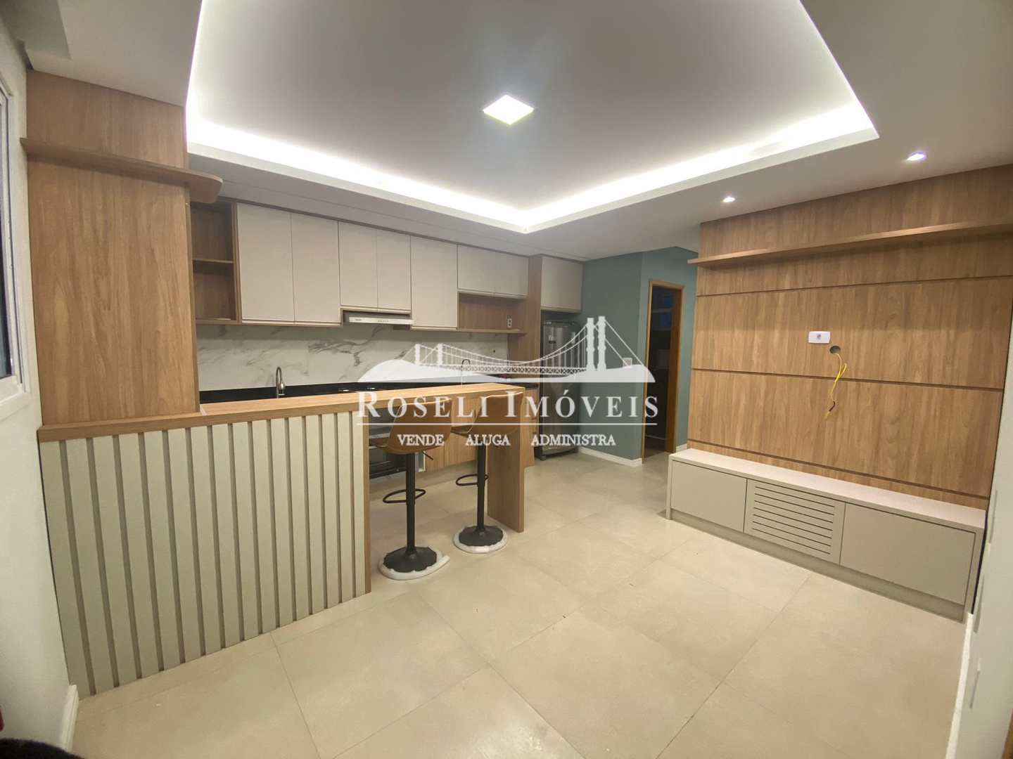 Sala Living com 1 dorm, Parque São Vicente, São Vicente - R$ 230 mil, Cod: 553