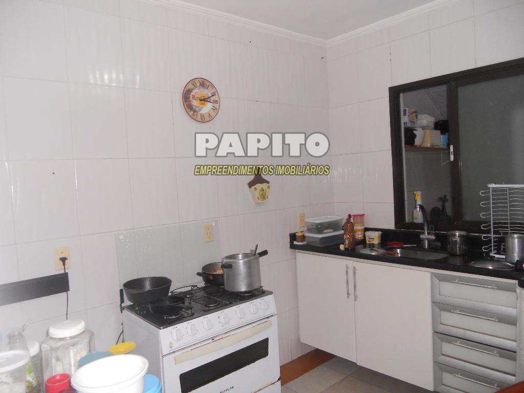 Casa à venda com 2 quartos, 150m² - Foto 13